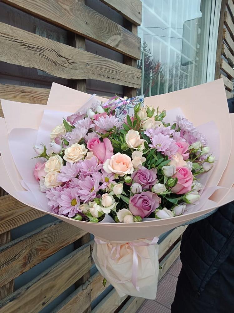 Букет цветов из: Розы и Хризантемы в Верхней Салде