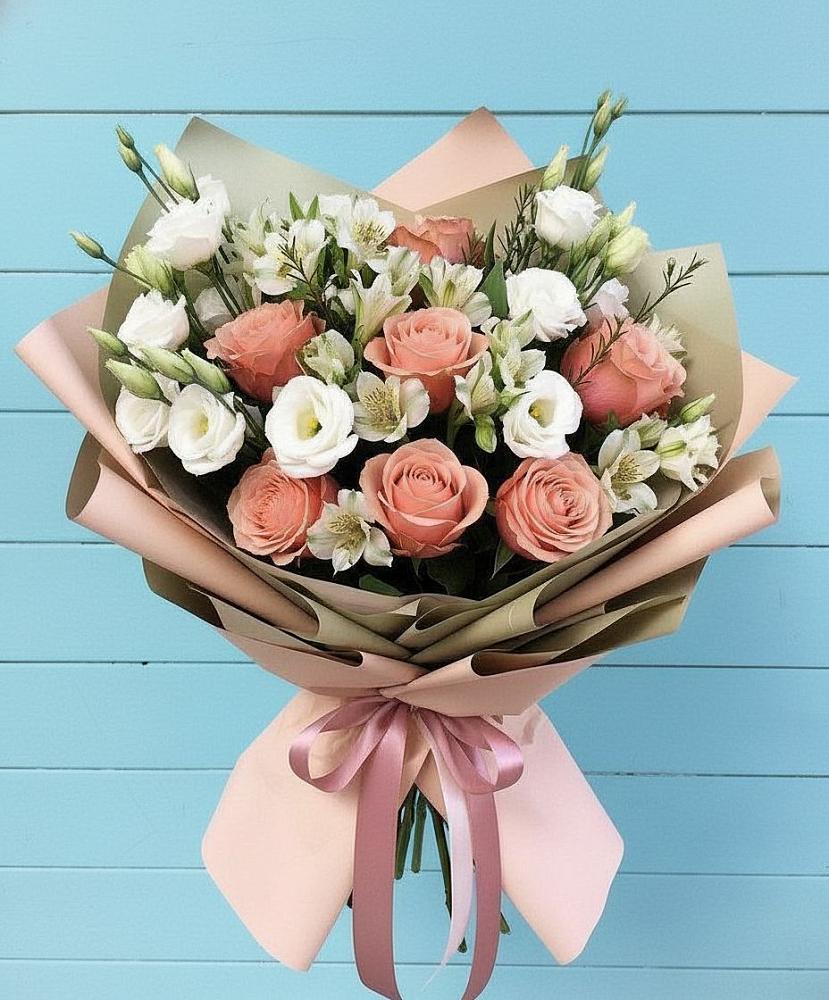 Букет цветов из: Розы, Альстромерии и Лизиантусы в Верхней Салде