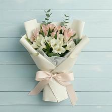 Букет цветов из:  Альстромерии в Верхней Салде