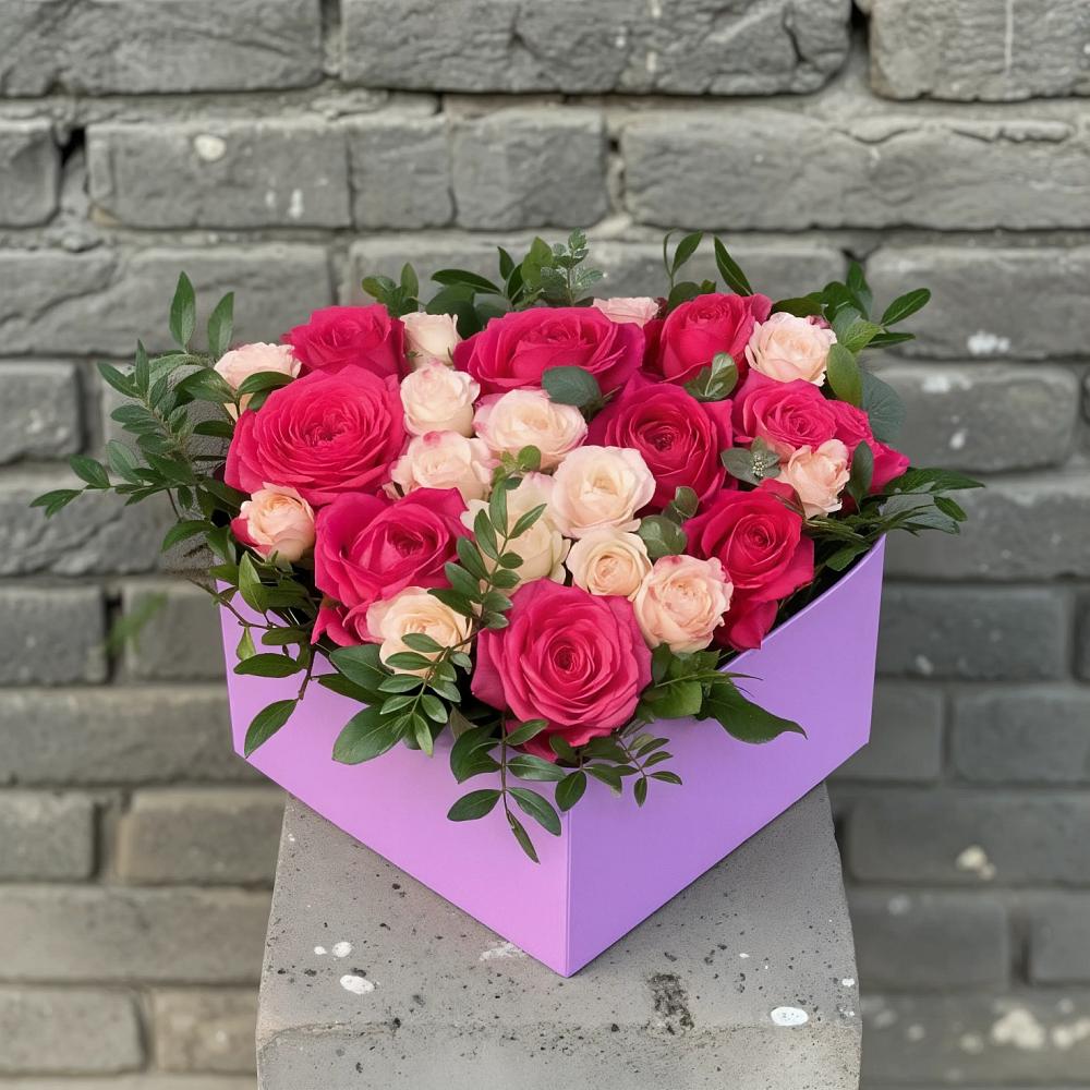 Цветочная композиция из Розы в коробке в Верхней Салде