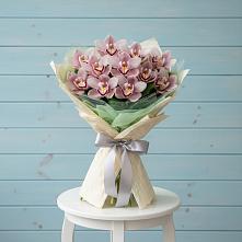 Букет цветов из:  Орхидеи и Розы в Верхней Салде