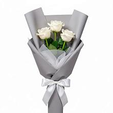 Букет 3 белые розы в Верхней Салде