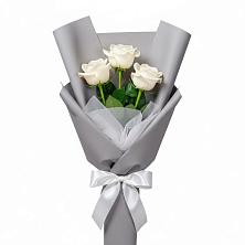 Букет 3 белые розы в Верхней Салде