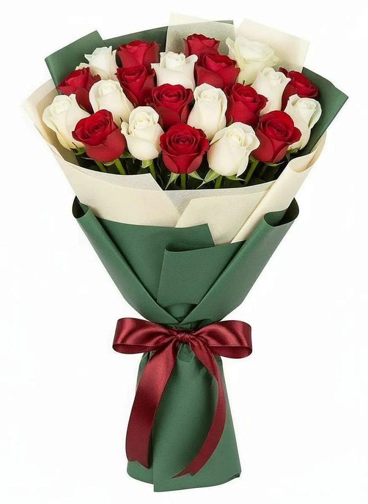 Букет Микс из красных и белых роз в Верхней Салде