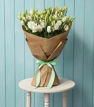 Букет цветов из:  Лизиантусы в Верхней Салде