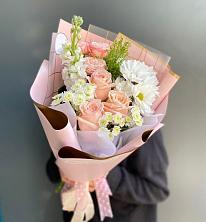 Букет цветов из:  Хризантемы и Розы в Верхней Салде