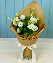 Букет цветов из:  Хризантемы и Лизиантусы в Верхней Салде