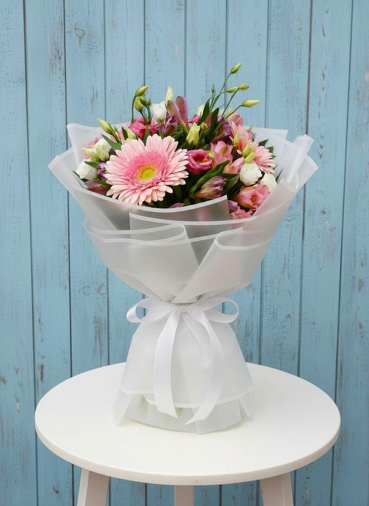 Букет цветов из: Герберы, Альстромерии и Лизиантусы в Верхней Салде