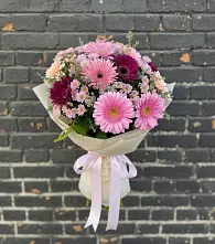Букет цветов из:  Герберы и Хризантемы в Верхней Салде