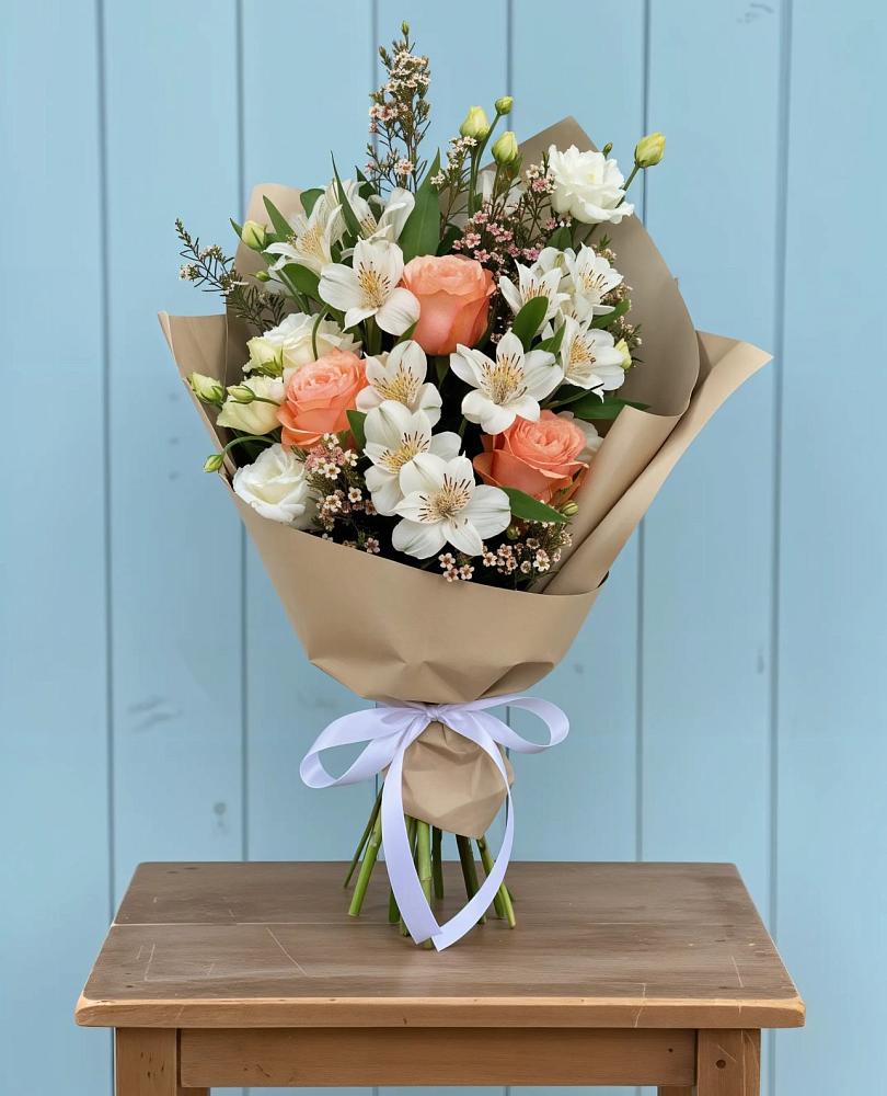 Букет цветов из: Альстромерии, Лизиантусы, Розы и Хризантемы в Верхней Салде