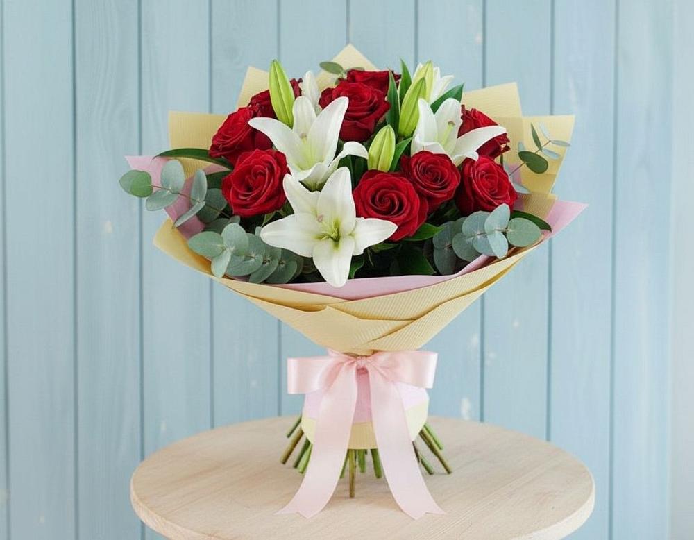 Букет цветов из: Лилии и Розы в Верхней Салде